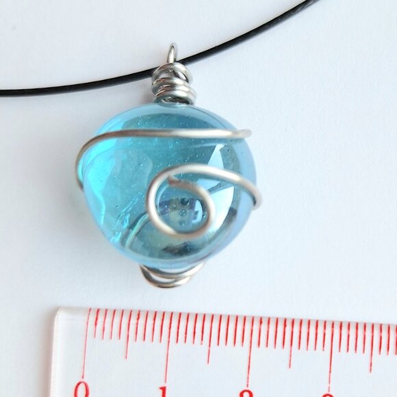 Ocean Drop Necklace handmade in Canada- metal choker with glass pendant - Picture 5 of 9